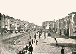 涅夫斯基大街，俄罗斯圣彼得堡，1895年。 作者 不明