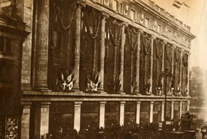 塞弗里奇（Selfridges）开业，1909年，1933年。 作者 不明