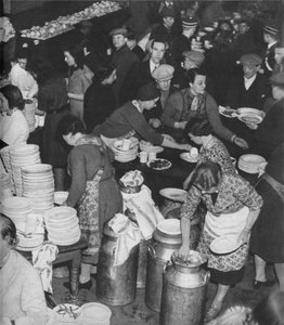 人民需要的人民集会：克莱德赛德养活了无家可归者，1941年至1942年 作者 不明