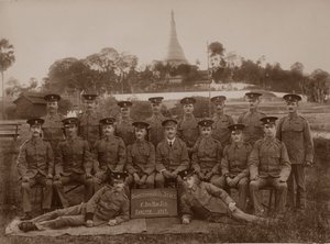 1913年，缅甸仰光，第一皇家芒斯特弗西里尔军需官工作人员 作者 不明