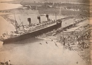 白星划线员威严（White Star Liner Majestic）进入南安普敦世界上最大的制版码头，c1934，19 作者 不明
