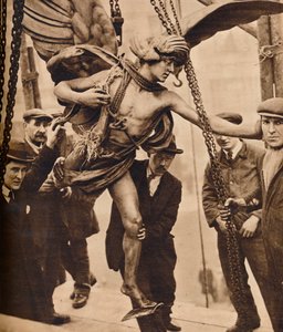1925年，1938年，爱罗斯（Eros）撤离 作者 不明