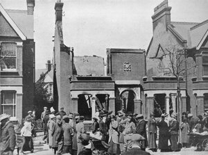 空袭的结果：1915年在绍森德（Southend）失事的房屋 作者 不明