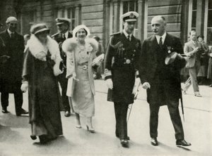 1935年1937年乔治五世国王禧年庆典期间，爱丁堡burg下。 作者 不明
