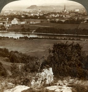 Trondhjem，其房屋，仓库和大教堂，位于挪威尼德河和峡湾之间，1905年。 作者 不明
