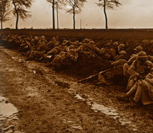 C1914-C1918公路旁的部队 作者 不明