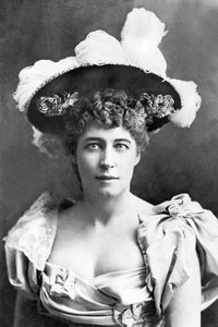英国：莉莉-朗特里的肖像 - 约1902年 作者 不明