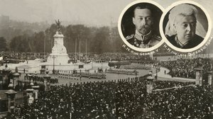 1911年5月16日在伦敦维多利亚纪念馆揭幕。 作者 不明