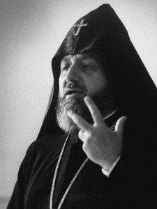 Vazgen I，Surpreme族长和所有亚美尼亚人的天主教徒 作者 不明