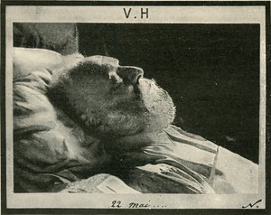 维克多·雨果死后，1885年，1902年。 作者 不明