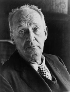 弗拉基米尔·纳博科夫（Vladimir Nabokov），俄罗斯作家，二十世纪 作者 不明