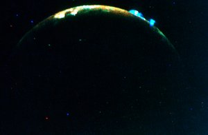 1979年，罗湖，木星月亮上的火山喷发 作者 不明