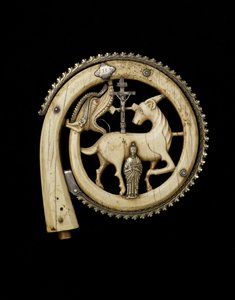 Crosier Head描绘了Paschal Lamb，可能是12世纪最近的坐骑 作者 未知未知