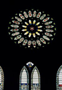 Marigold Window或St.Catherines Window，c.1515。红色和白色玫瑰通过亨利七世的婚姻纪念约克和兰开斯特的房屋的结合。 作者 未知未知