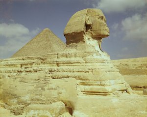 狮身人面像和胡夫金字塔在吉萨，古老的王国，c.2613-2494 BC