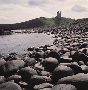 Dunstanburgh城堡，诺森伯兰角看法 作者 未知未知