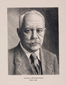 阿诺德·索末菲 (Arnold Sommerfeld)，德国物理学家，c 1930 作者 不明