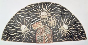 绣有勃艮第公爵徽章的黑色天鹅绒袍子，荷兰南部，约1476年 作者 不明