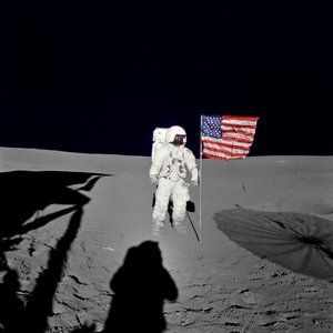 阿波罗14号任务中埃德加-米切尔的太空行走 作者 不明