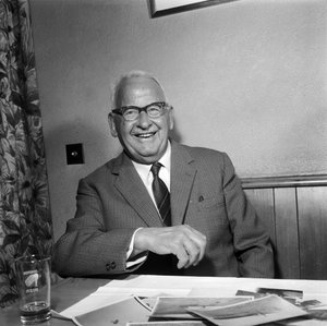 瑞士 Gustave Cardineaux 作者 不明