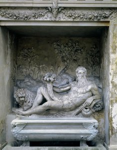 The Nymphaeum, detail of a statue of a river god within a niche holding a cornucopia, designed by Giacomo Vignola (1507-75) and Bartolomeo Ammannati (1511-92) 1551-55 (stone) 作者 不明