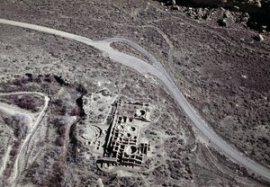 美国新墨西哥州查科峡谷查科废墟文化国家公园的阿纳萨兹古定居点景观, 阿纳萨兹文明 作者 未知艺术家