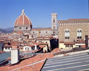 大教堂、钟楼和 Orsanmichele 的景色（照片） 作者 不明