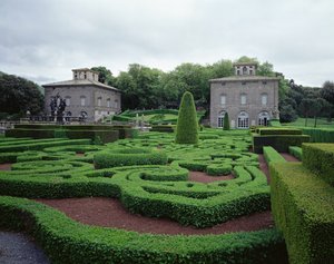 两座别墅和花园的景观，由 Giacomo Vignola（1507-73）1568 年为红衣主教 Giovanni Francesco Gambara 设计（照片） 作者 不明