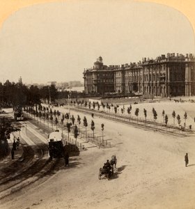 涅夫斯基大街的帝国冬宫，俄罗斯圣彼得堡，1897年。 作者 安德伍德和安德伍德