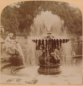 大喷泉，英国伦敦，1896年。 作者 安德伍德和安德伍德