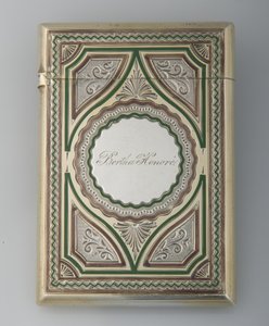 Bertha Palmer 的卡片包，约 1865 年，925 纯银，珐琅，制造商未知 作者 未知艺术家
