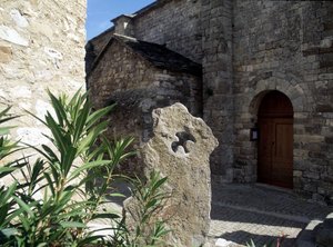 Cathar commemorative monument in Minerve in the Herault. 作者 未知艺术家