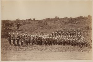1879 年从祖鲁兰返回的第 91 高地人（黑白照片） 作者 未知的摄影师