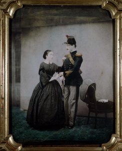 1850 年一位军官和他妻子的彩色照片。 作者 未知的摄影师