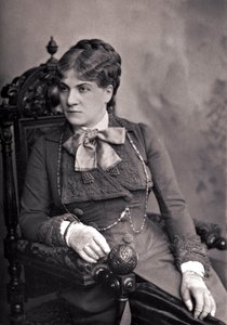 Alix-Marie PASCA夫人(1836-1906) - Alix Pasca(1835-1914)的肖像，法国喜剧演员。摄影 19世纪末。 作者 未知的摄影师