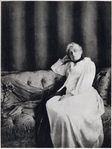 贝尔特-莫里索的肖像，约1893年（黑白照片）。 作者 未知的摄影师
