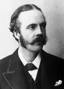 英国政治家阿瑟·詹姆斯·贝尔福勋爵 (1848-1930) 的肖像。 作者 未知的摄影师