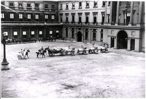 Queen Victoria leaving Buckingham Palace, Diamond Jubilee, 22 June 1897 (b/w photo) 作者 未知的摄影师