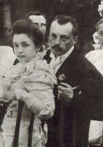 弗拉基米尔·德米特里耶维奇·纳博科夫 (1870-1922) 和埃琳娜·伊万诺夫娜·鲁卡维什尼科娃 (1876-1939)，匿名。 摄影师 作者 未知的摄影师