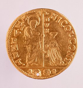 威尼斯共和国的金币（zecchino 或亮片）：总督 Nicolo Contarini（1630-1631）统治时期。 直径 3.4 厘米罗马，国家术语博物馆