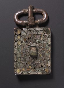 皮带扣，c.525-560 作者 西哥特人