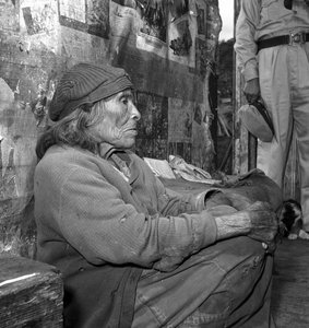 火地岛的老妇人，原住民 Fuegians 又名 Yaghan 人