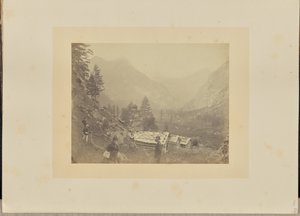 威尼西亚费达亚山坳 作者 WD Howard 和 FH Lloyd