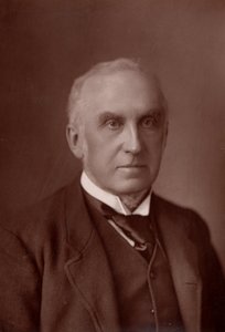 查尔斯·拉塞尔 (Charles Russell)，第一任基洛文的拉塞尔男爵 (1832-1900) 英国律师。 1894 年起担任英格兰首席大法官（伍德伯里版） 作者 W 和 D（继唐尼之后）