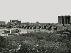 罗马桥，西班牙科尔多瓦，1895年。