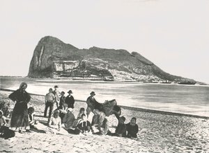 岩石的看法从海的，直布罗陀，1895年。 作者 W和S有限公司
