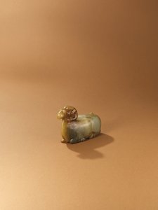 公羊形水壶（Celadon玉） 作者 西汉中文学校