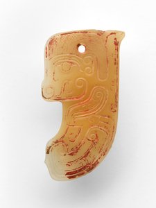 鱼形吊坠，约公元前11世纪（玉石、软玉 作者 西周中文学校