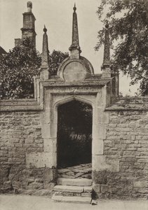 门口，Paynis救济院，Oundle (b/w photo)