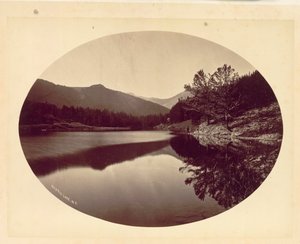 蒙大拿州神秘湖，1872年。 作者 威廉·亨利·杰克逊
